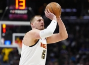 约基奇官方公布新规，库里引发争议，险胜球迷热议！