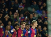 包含巴塞罗那大胜，击败对手稳固前四位置的词条